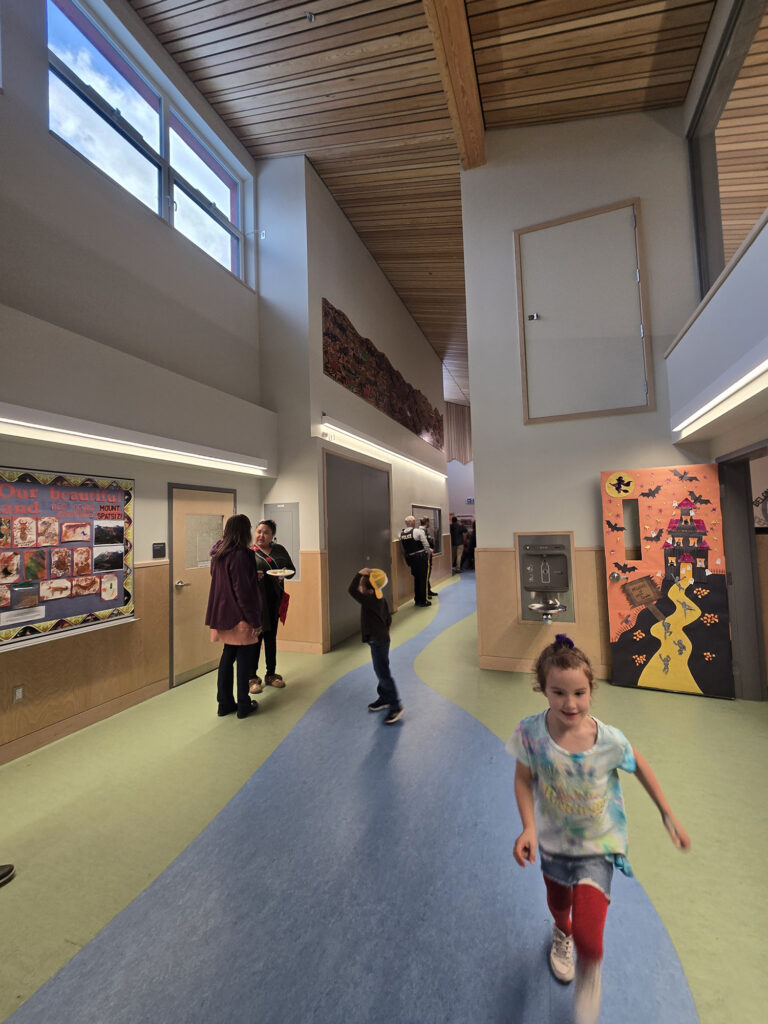 Iskut School-grand opening-2